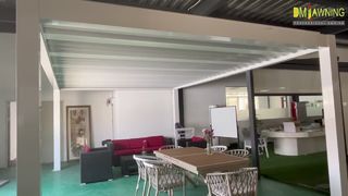 Frangisole inclinabili motorizzati e regolabili in alluminio