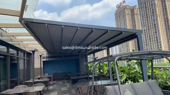 Pergola in PVC in alluminio tetto pergola alberghi porta d'ingresso moderna impermeabile telone retrattile