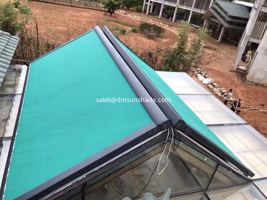 Tenda da tetto retrattile impermeabile e protezione solare per veranda retrattile